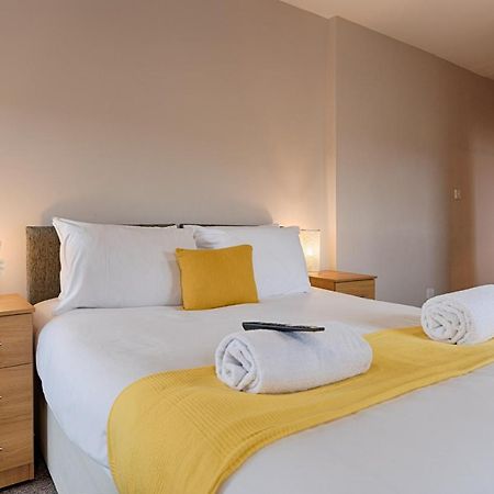Alexandra House Apartment สวอนซี ภายนอก รูปภาพ