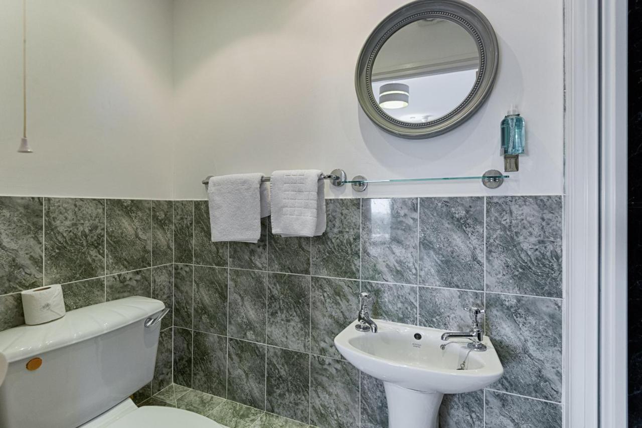 Alexandra House Apartment สวอนซี ภายนอก รูปภาพ